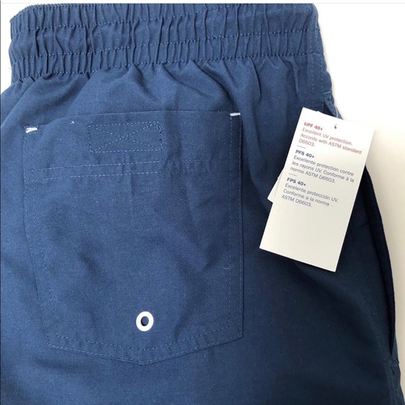 Old Navy solid colour navy blue swim trunks - Picture 3 of 4